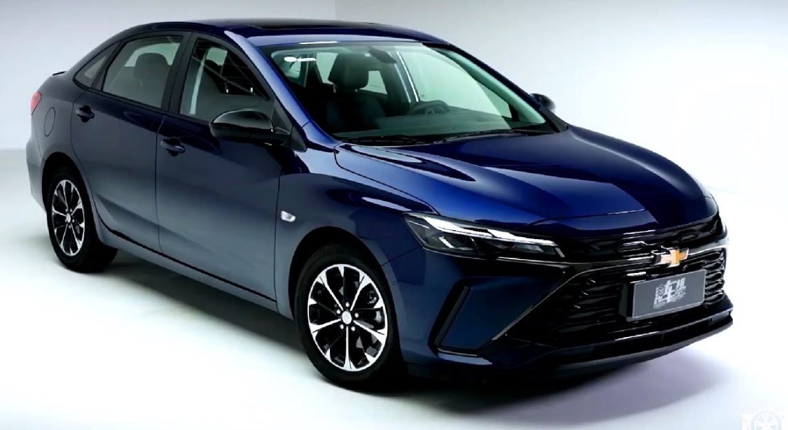 2026 Chevy Cruze Hatchback Images
