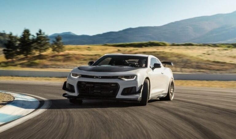 New 2027 Chevy Camaro Coupe Redesign