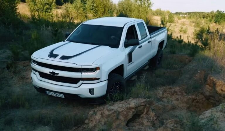 2027 Chevy Silverado EV Colors