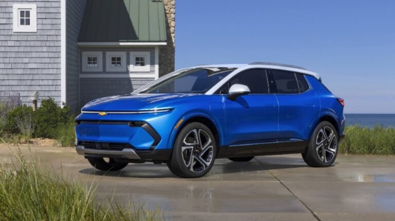 2027 Chevrolet Equinox EV Pictures